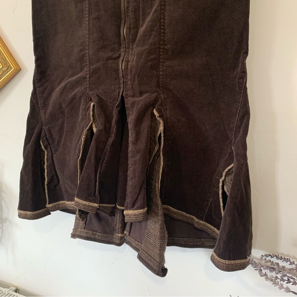 Y2K Unique Brown Corduroy Midi/ Maxi Skirt With Funky Hem Size 3/4 - Picture 2 of 7